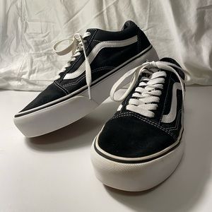 COPY - Super cute Old School Platform Vans